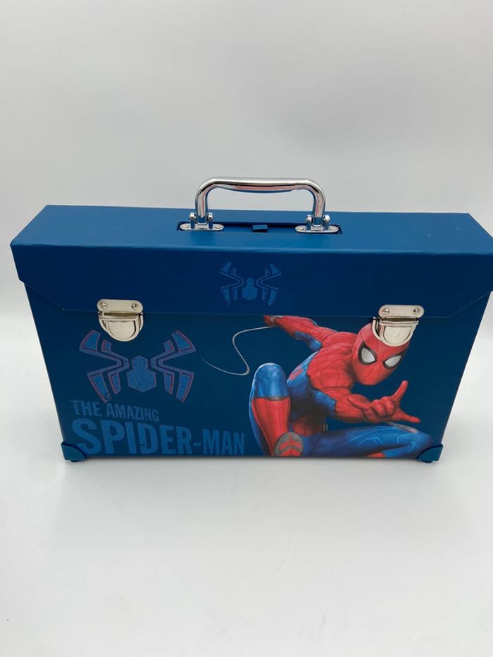 Disney Kit Artistique Deluxe Marvel spider man / feutre / crayon / peinture / - photo numéro 2