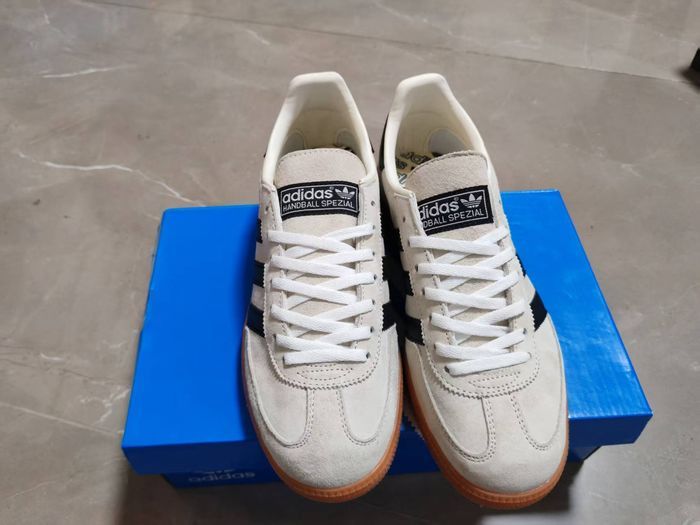 Adidas Spezial Gris  39 - photo numéro 2