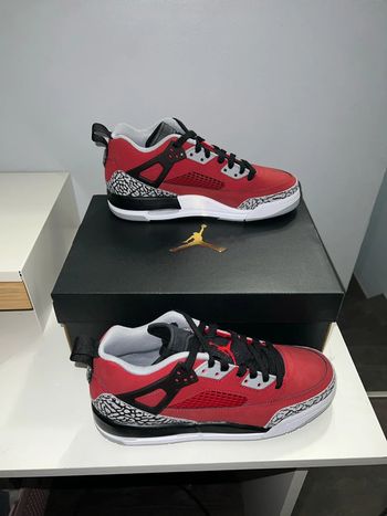 Basket Nike taille 38 Jordan unisex