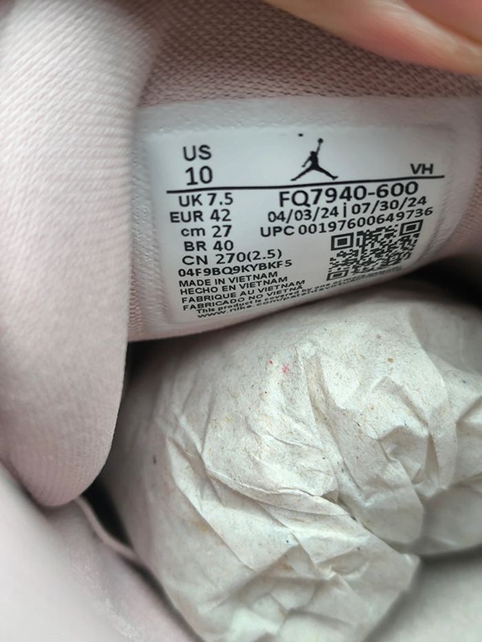 Baskets Jordan 4 RM Pink oxford rose pointure 42 neuves avec boîte - photo numéro 8