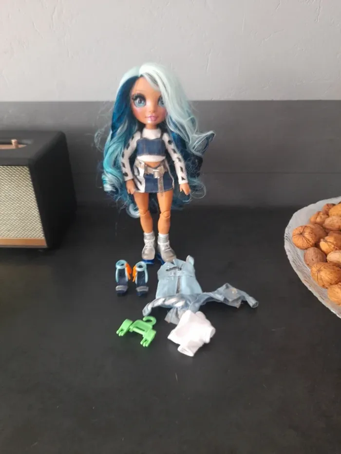 Poupée Rainbow high - photo numéro 4