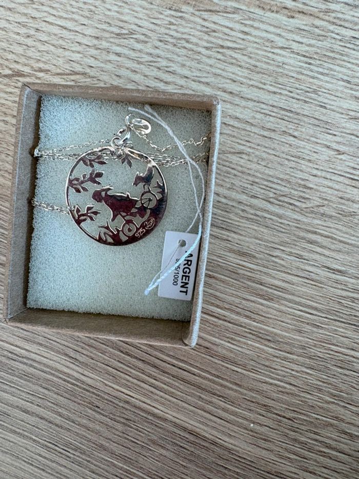 Pendentif et collier - photo numéro 3