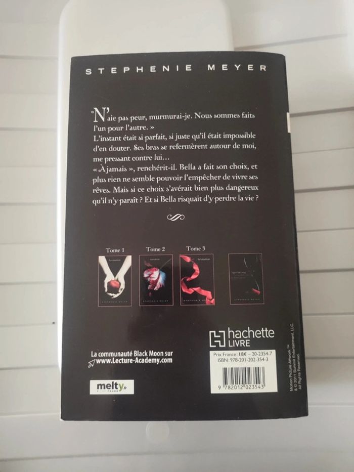 Stephenie Meyer Révélation - photo numéro 2