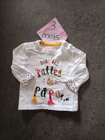 Haut "dans les pattes de papa" 3 mois