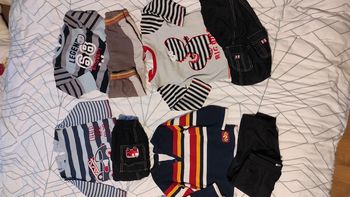 Lot 4 ensemble pantalon tee shirt manche longue