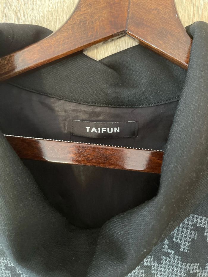 Robe 40 - photo numéro 2