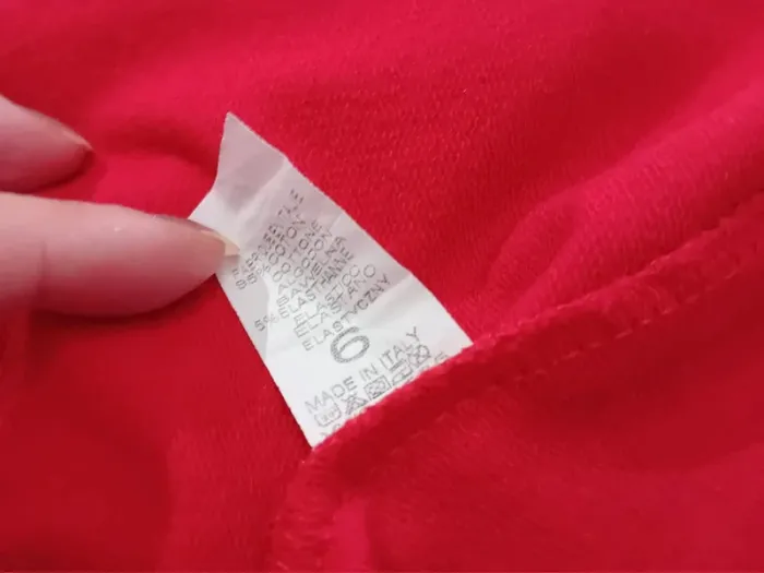 Gilet à capuche rouge ouvert ailes d'ange 6 ans - photo numéro 3