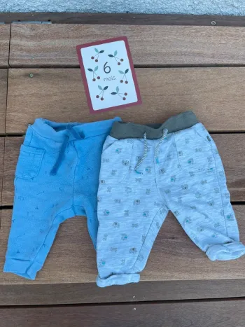 2 joggings garçon 6 mois