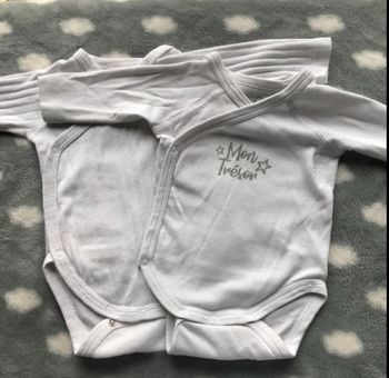 Lot de deux body naissance