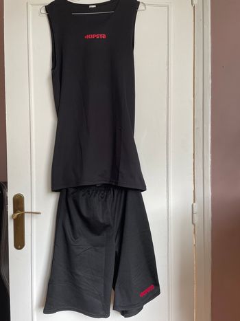 Ensemble short et maillot à manches courtes KIPSTA 