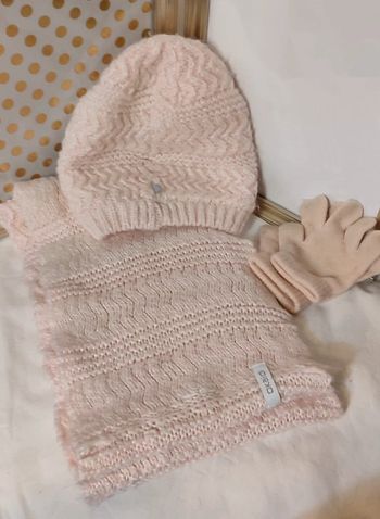 Ensemble bébé rose écharpe / gants / bonnet