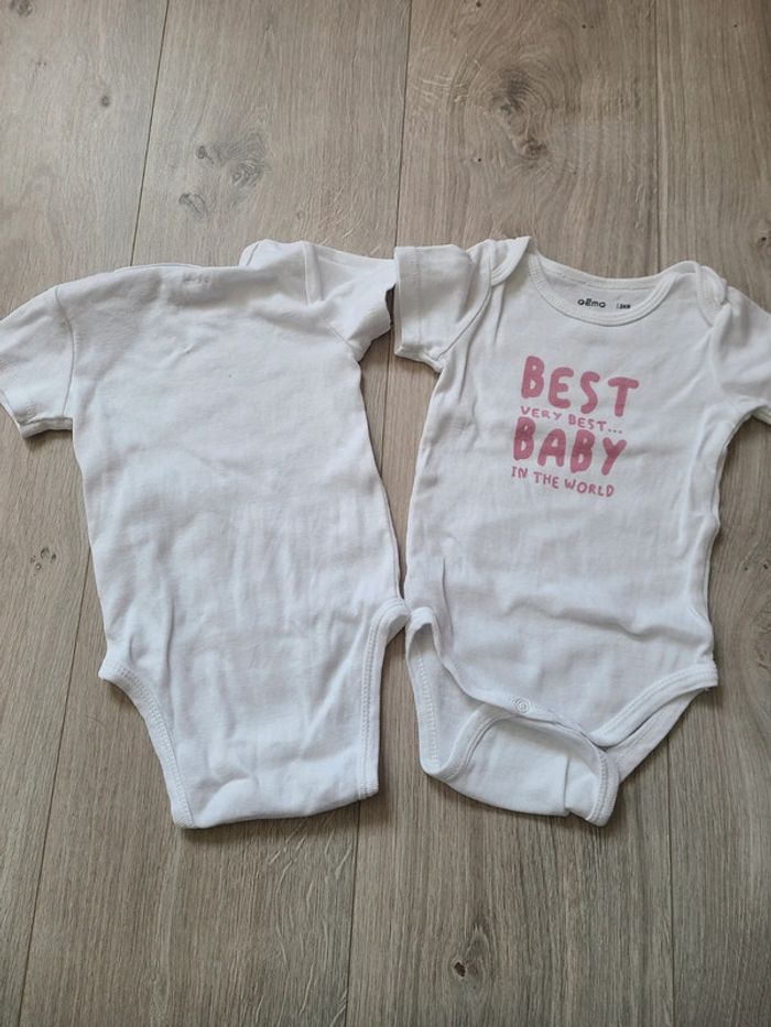 Lot 2 bodies 24 mois