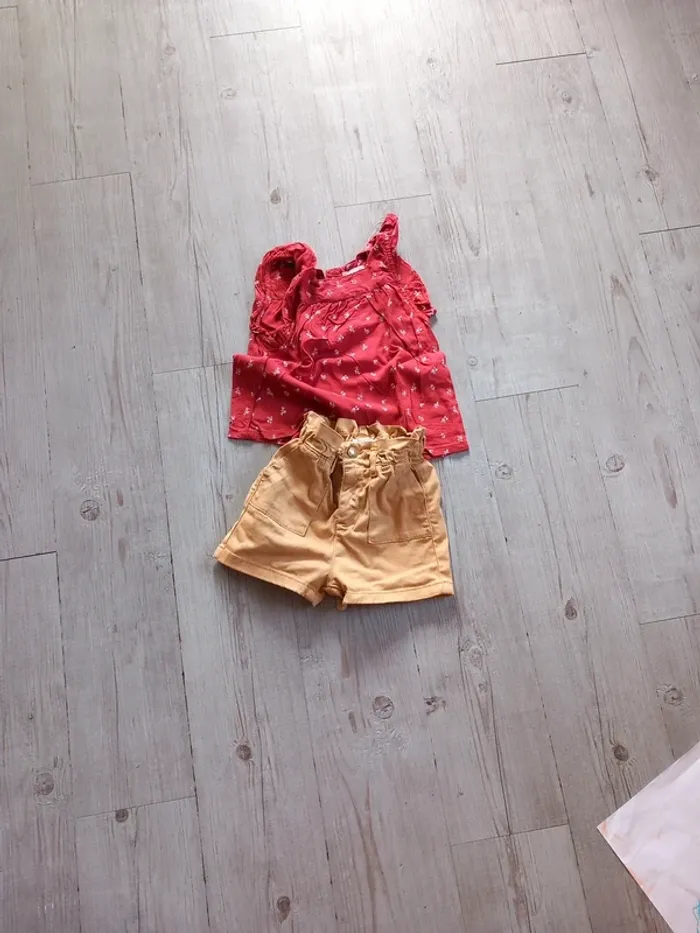 Ensemble short avec petit débardeur