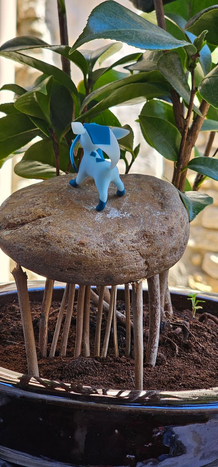 Super figurine Pokemon Nintendo scale world Givrali - photo numéro 3