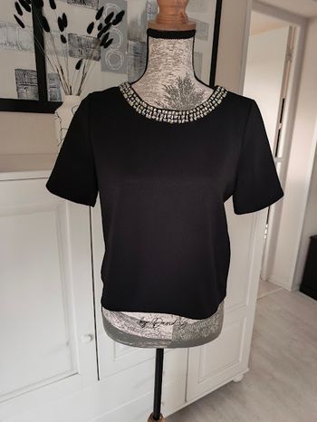 Haut manches courtes