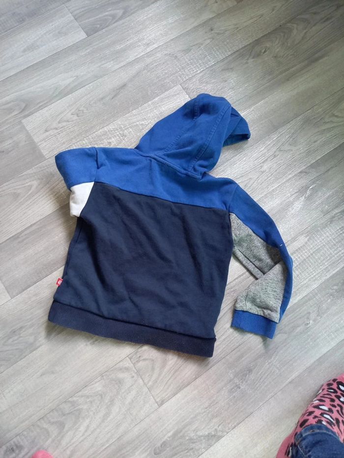 Pull à capuche - photo numéro 3