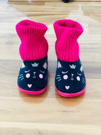 Pantoufles neuves 19