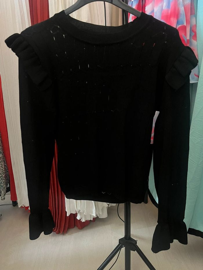 Pull noir ajouré - photo numéro 5