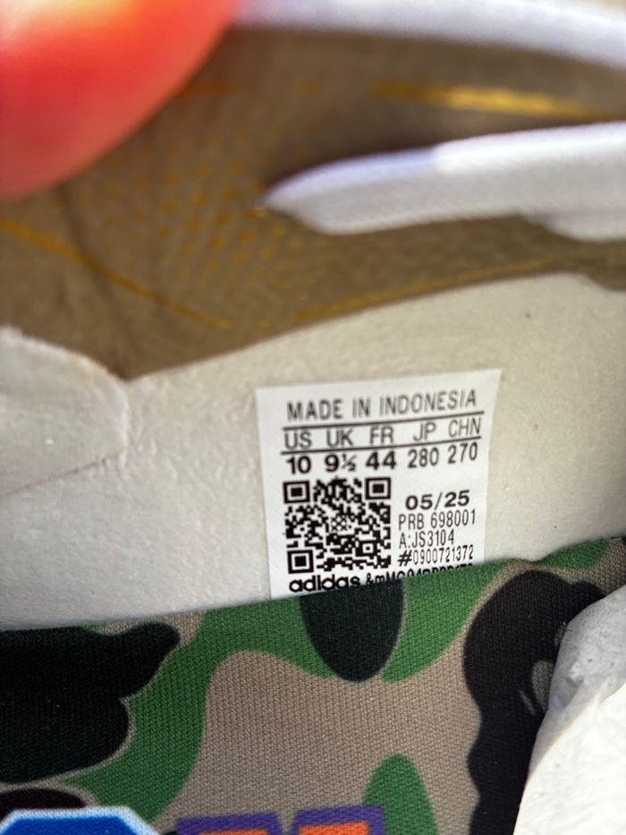 Crampons Adidas x Bape Predator - Taille 44 - Neufs - photo numéro 8