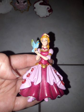Princesse à l'oiseau