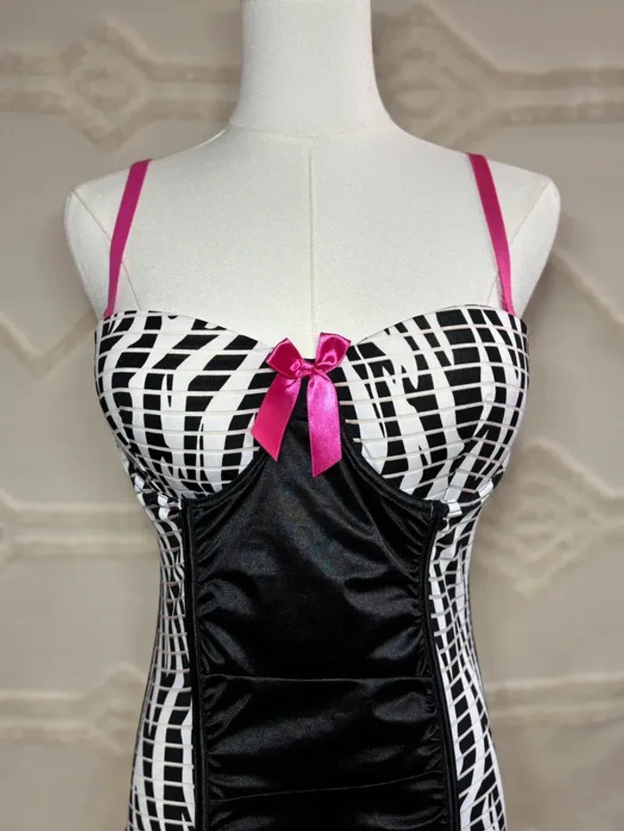 Corset sexy emo Y2K burlesque lingerie pin-up - photo numéro 3