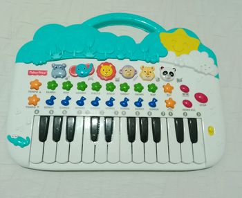 Fisher Price piano D éveil animaux
