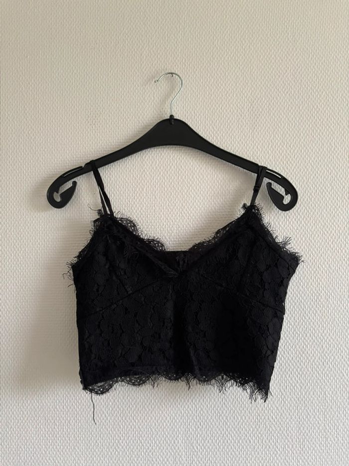 Top court dentelle