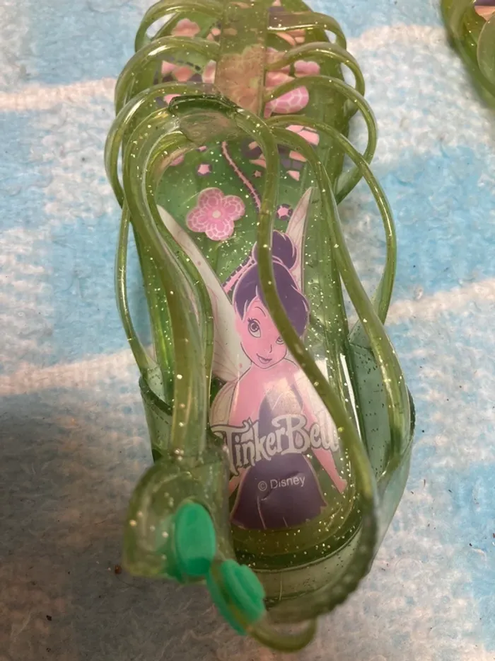 Sandales vertes Disney taille UK 2 (taille 34) - photo numéro 4