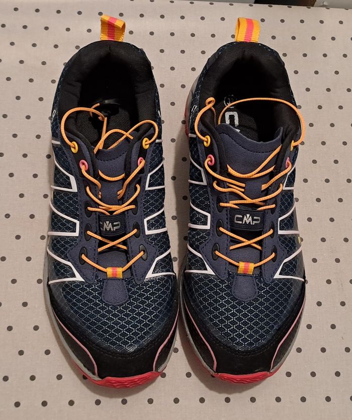Baskets de trail CMP neuves en 39 - photo numéro 3