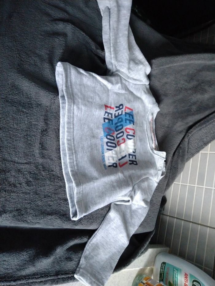 1 polo liberto et 1 pull Lee Cooper 12 mois - photo numéro 2