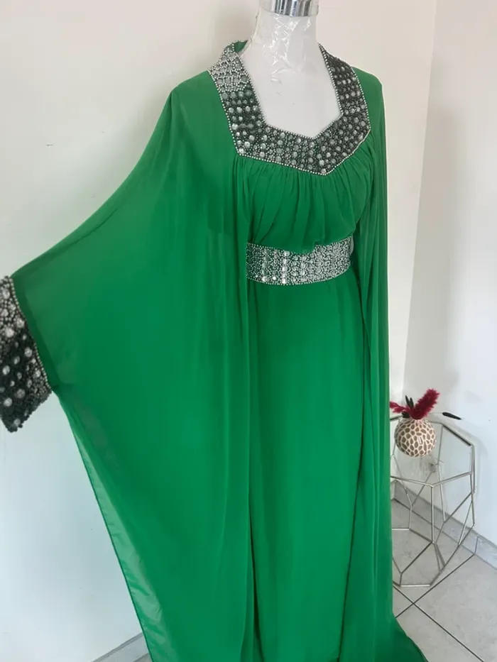 Robe cérémonie verte femme