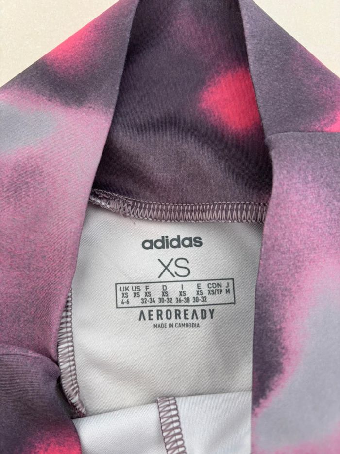 Legging Adidas taille XS - photo numéro 3