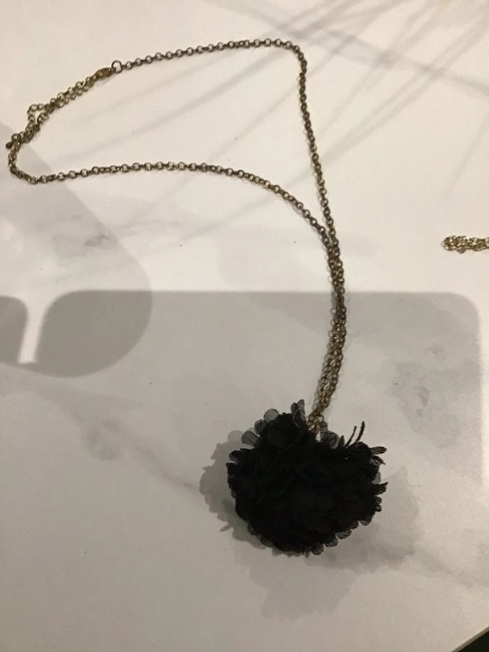 Joli sautoir fleur vintage - photo numéro 6