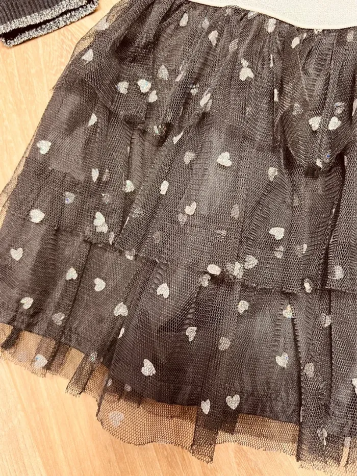 Taille 4 ans tenue de fête 2 pièces fille Tissaia noir et argenté * coeur à paillettes * 🩷 - photo numéro 4