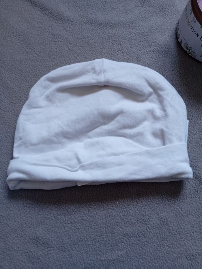 Bonnet blanc – Chico – 6/9 mois – Neuf - photo numéro 3