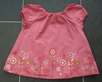 Joli haut fille 2 ans