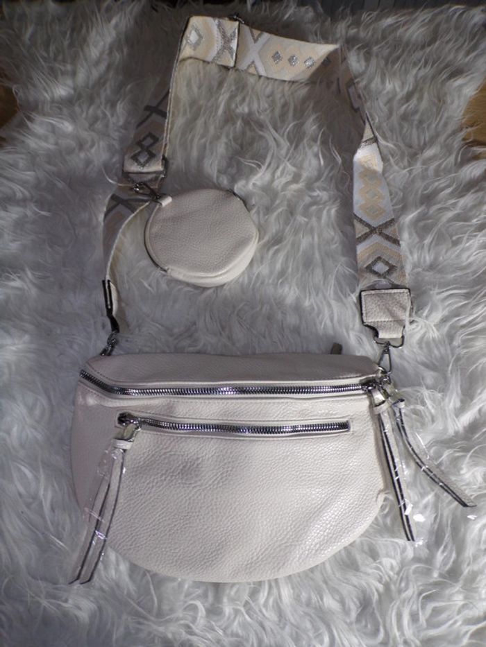 Sac bandoulière avec pochette femme - neuf avec étiquette