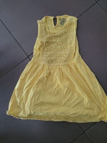 Robe 4 ans