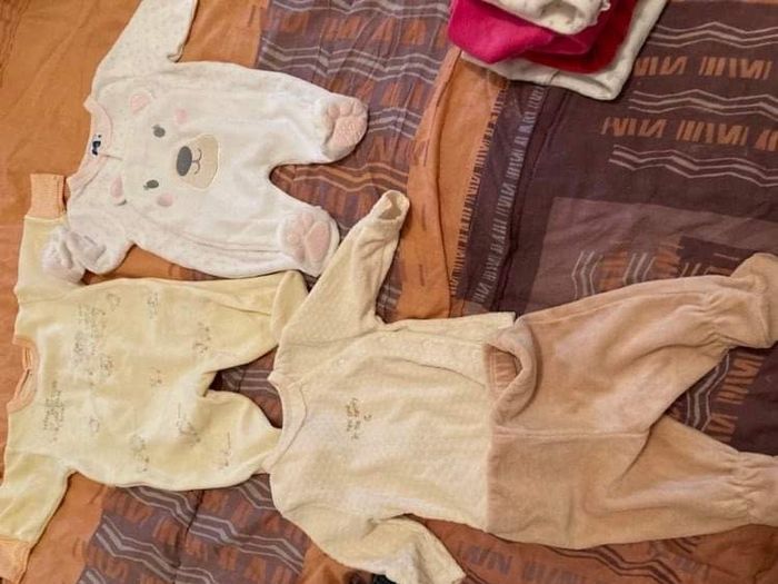 Lot vêtement bébé 1mois - photo numéro 4