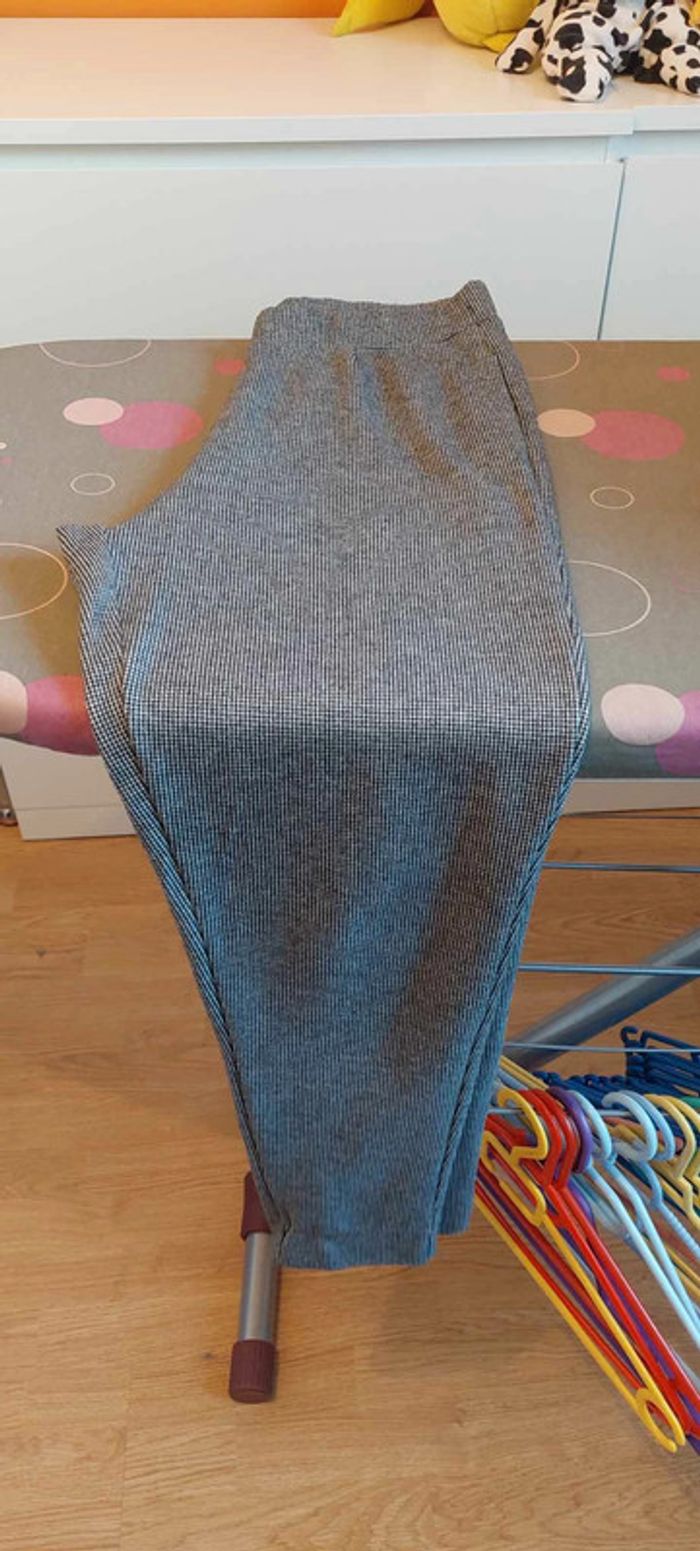 Beau et chaud pantalon femme Pull & Bear S noir/blanc très bon état - photo numéro 8