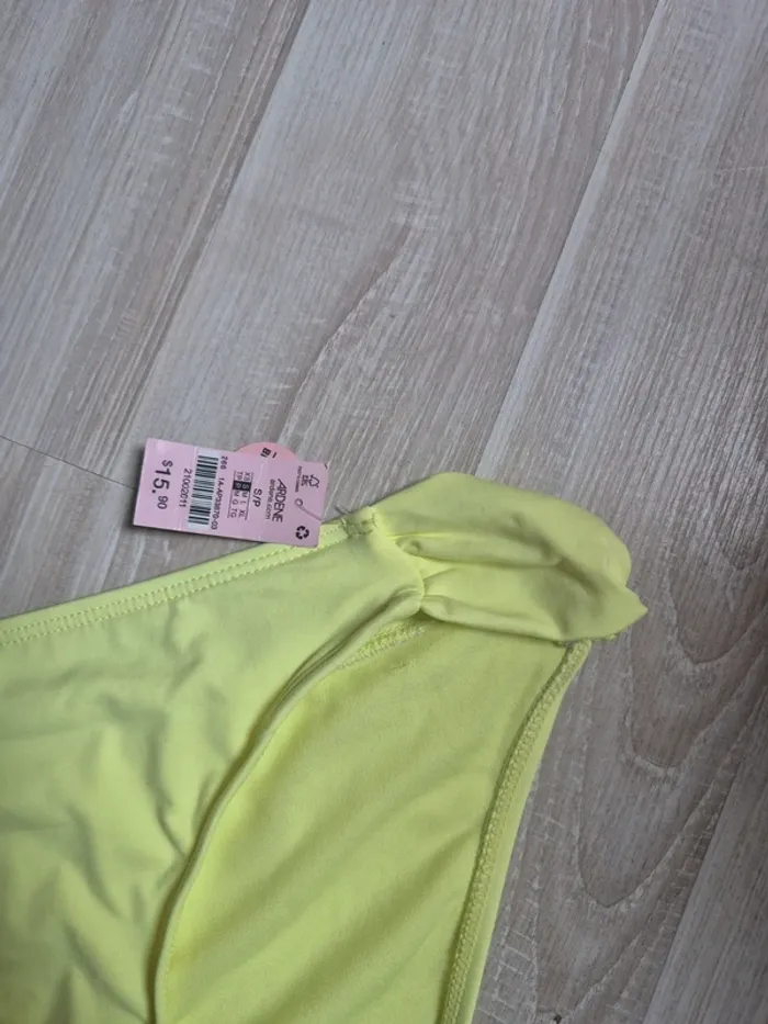 Maillot de bain - photo numéro 2