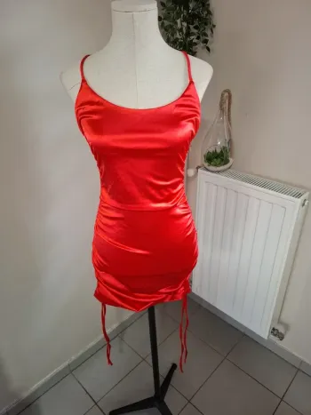 Mini robe neuf taille 38