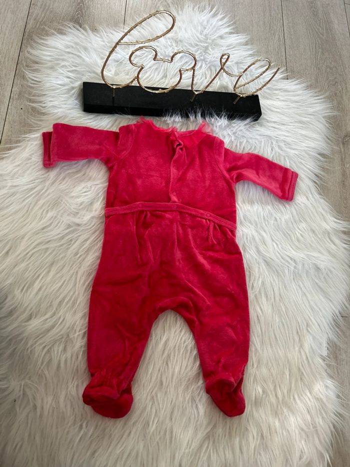 Très beau pyjama 🥰 taille 3 mois sergent major - photo numéro 3