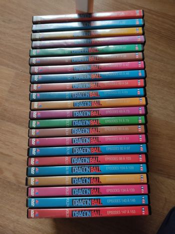 Lot 22 DVD Dragon Ball 