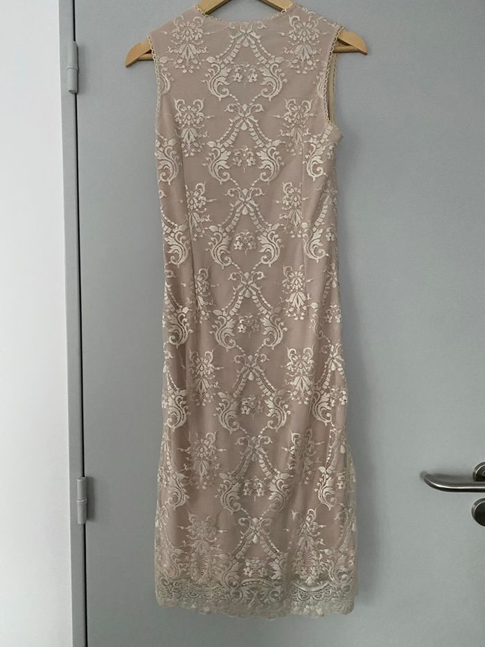 Robe dentelle - photo numéro 2