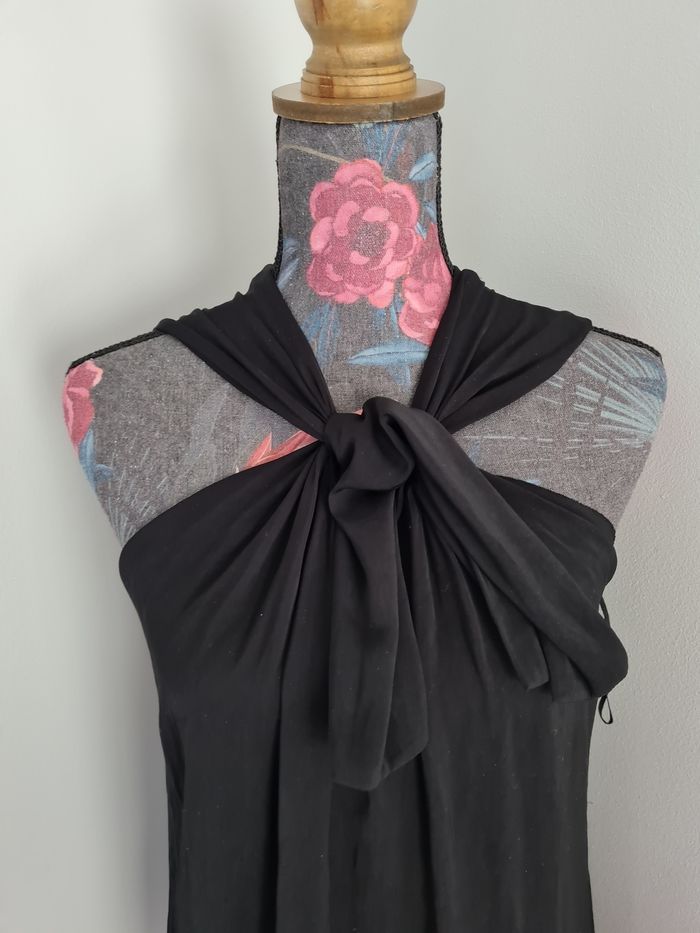 Jolie tunique noire - photo numéro 4