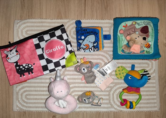 Lot jouets - photo numéro 8