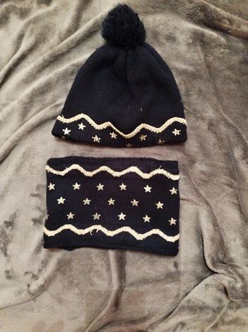 Ensemble bonnet tour de cou