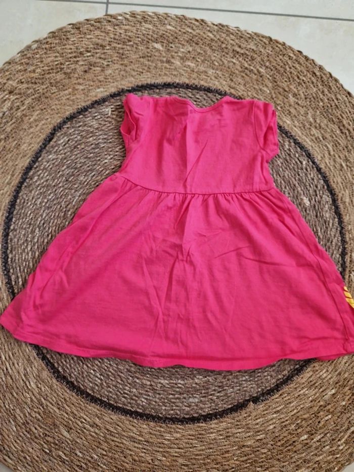 Jolie robe d'été taille 24 mois - photo numéro 2