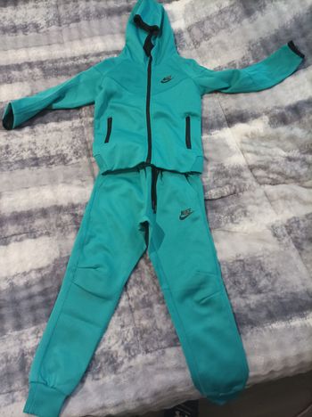 Ensemble nike